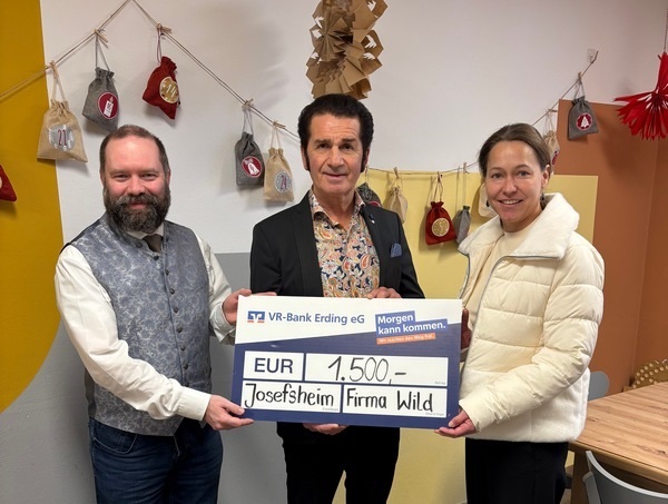 Firma Johann Wild spendet rund 1.500 Euro ans Josefsheim Wartenberg